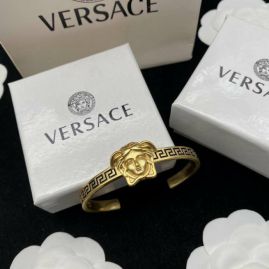Picture of Versace Bracelet _SKUVersacebracelet06cly7616645